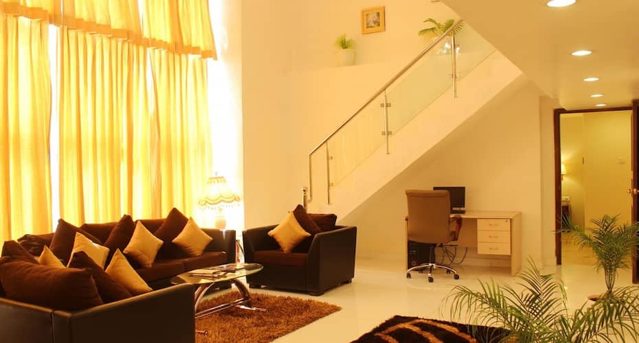 The White Hotels, Katra 4